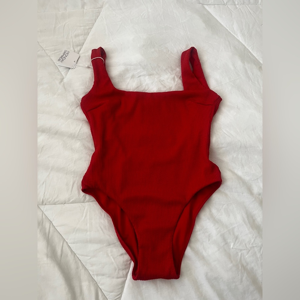 Monday Swimwear Sardina One Piece Sangria Crinkle S